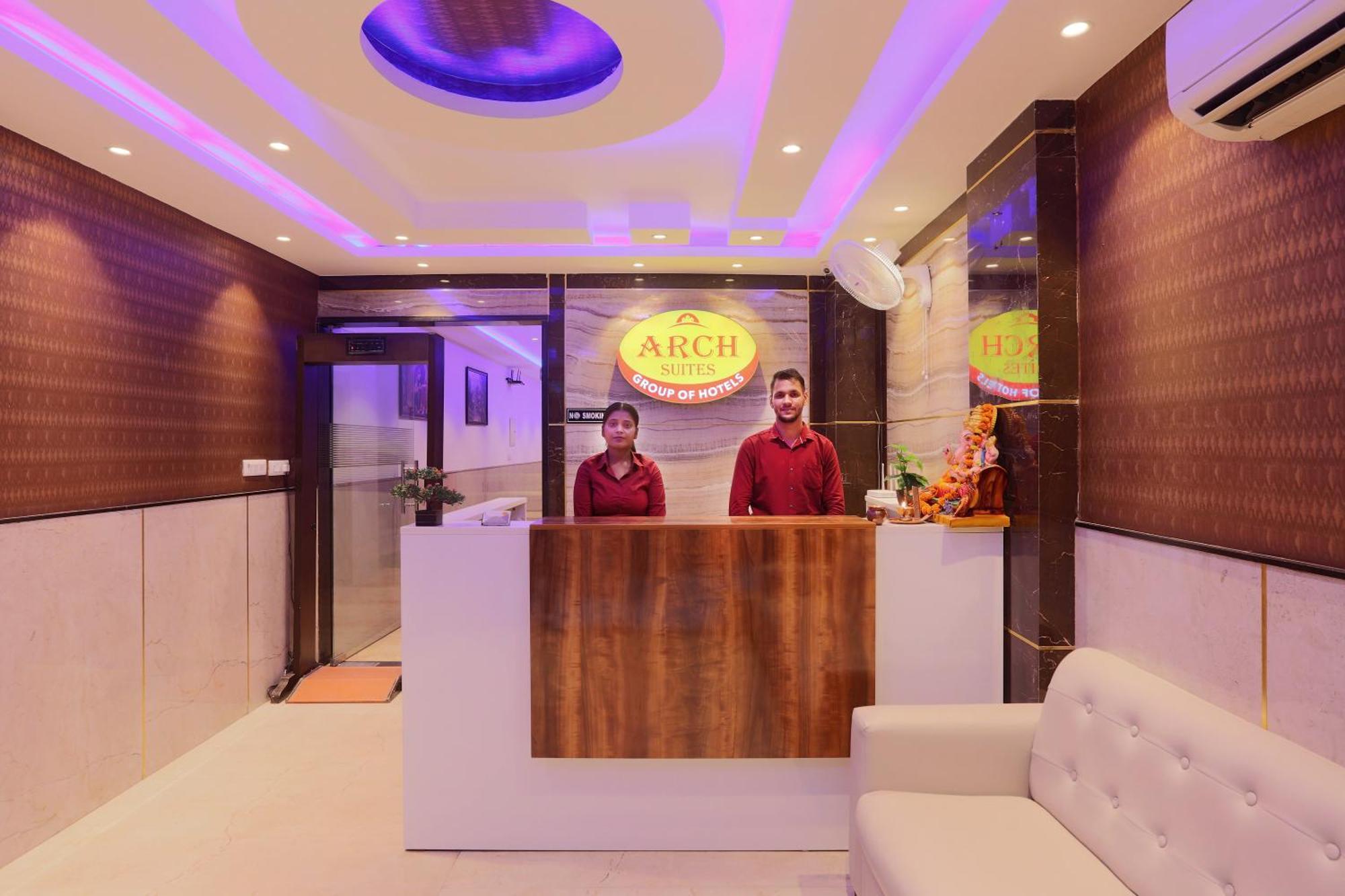 Hotel Arch Suites - Near Aerocity 뉴델리 외부 사진